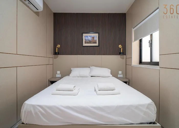 Διαμέρισμα 3br Designer With Outdoor Space, Wifi & Ac By 360 Estates