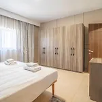 3br Designer With Outdoor Space, Wifi & Ac By 360 Estates Апартаменты *