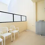 Апартаменты 3br Designer With Outdoor Space, Wifi & Ac By 360 Estates *
