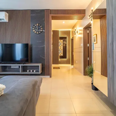 Apartament 3br Designer With Outdoor Space, Wifi & Ac By 360 Estates Ta' Penza