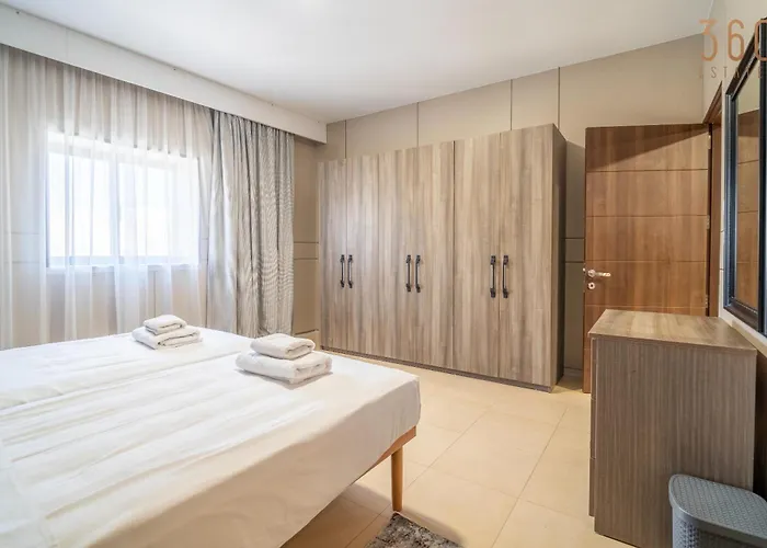 3br Designer With Outdoor Space, Wifi & Ac By 360 Estates Apartamento *