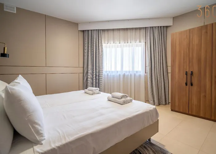 3br Designer With Outdoor Space, Wifi & Ac By 360 Estates Ta' Penza